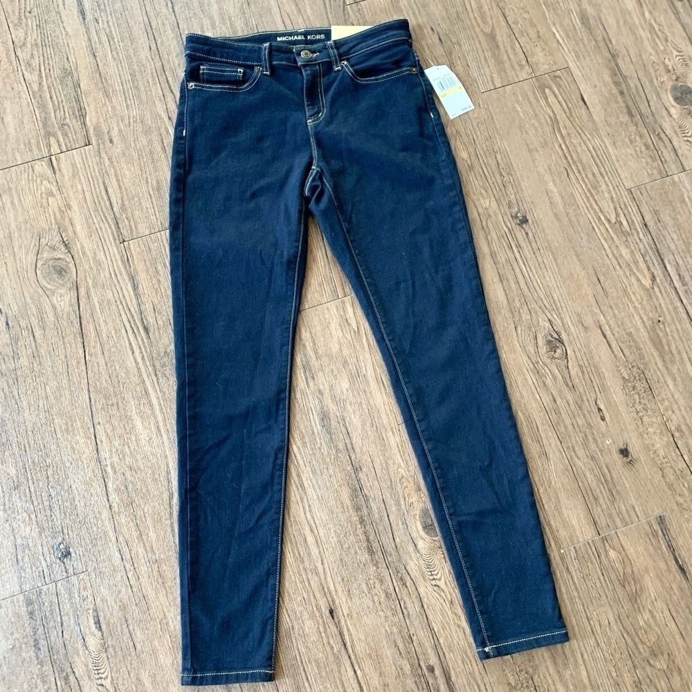 NEW Michael Kors Izzy Skinny Dark Rinse Jeans .